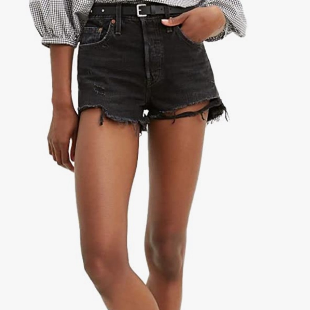 Like new Levi’s black jean shorts, button fly